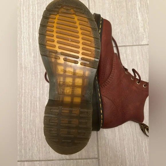 Dr. Marten 101 Ambassador Leather Ankle Boots - Picture 5 of 7